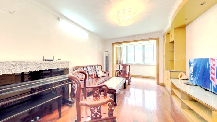 东方公寓(虹口)二手房实景图