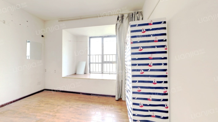 朗悦公园道1号南苑二手房实景图