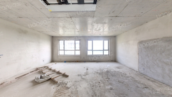 中顺碧水园二手房实景图