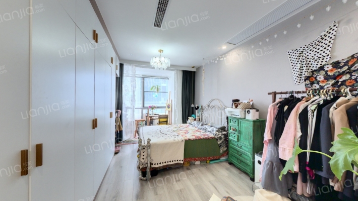 芯汇湖商务中心二手房实景图