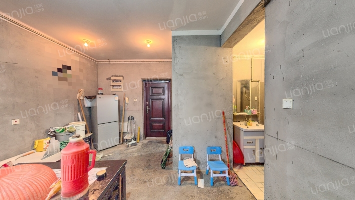 屏溪佳苑二手房实景图