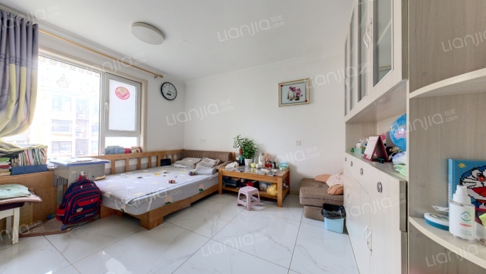 山水新城三期A区二手房实景图