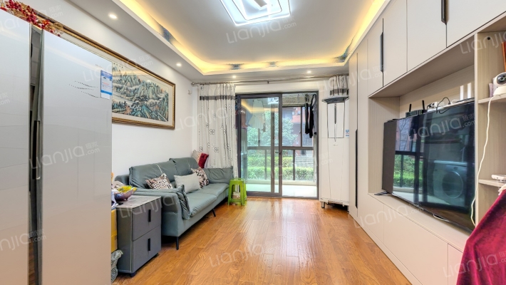 滴水湖馨苑一期二手房实景图