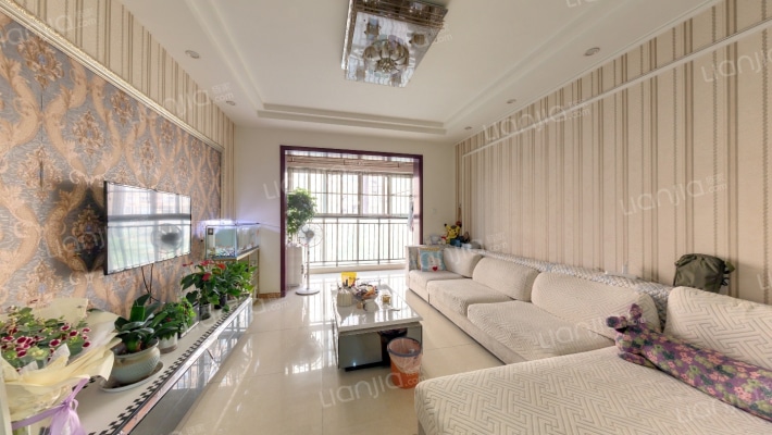 常青藤一期二手房实景图