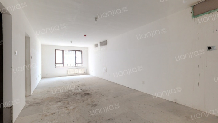 鲁商蓝岸公馆二手房实景图