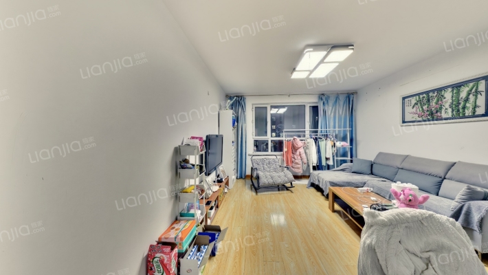 领秀蓝珀湖三期二手房实景图