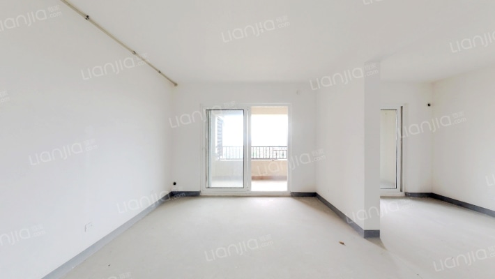 龙湖滟澜海岸北区二手房实景图