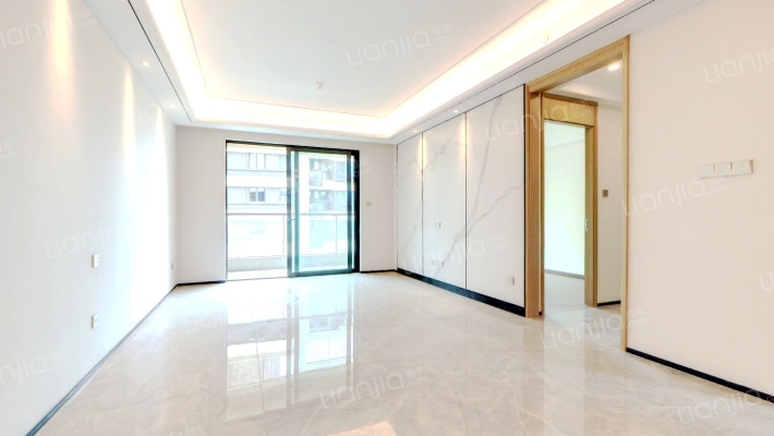 中海麓湖公馆二手房实景图