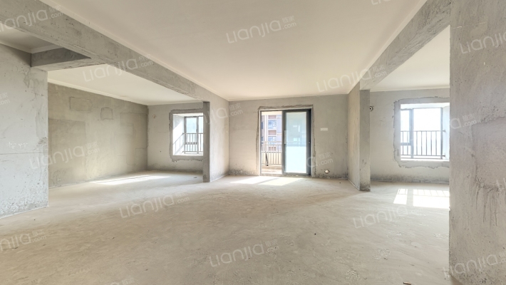 现代天外天小镇二手房实景图