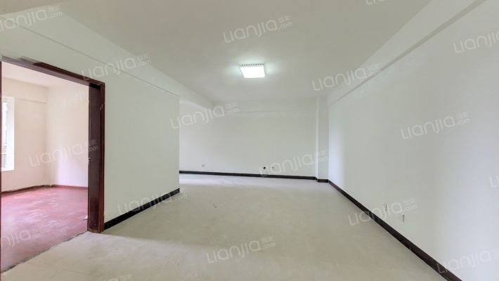 映日荷花二手房实景图