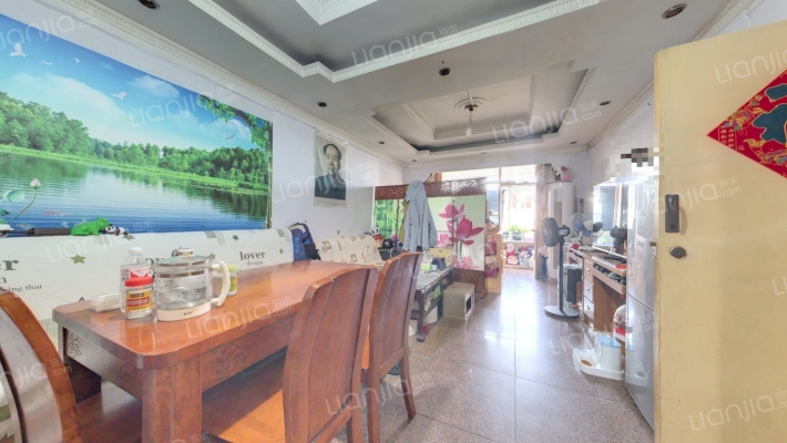 青年南路7号楼二手房实景图