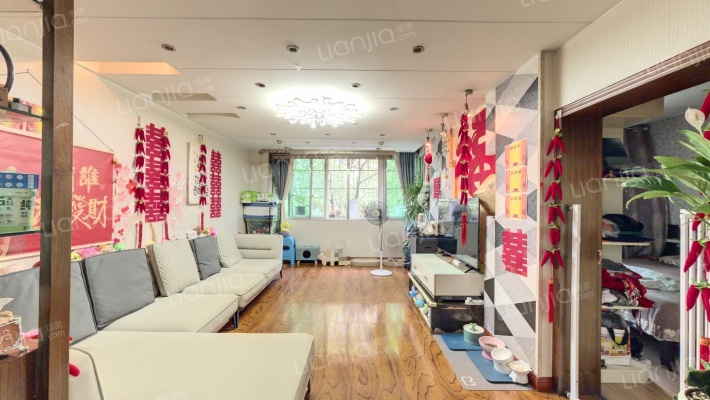 华新公寓二手房实景图