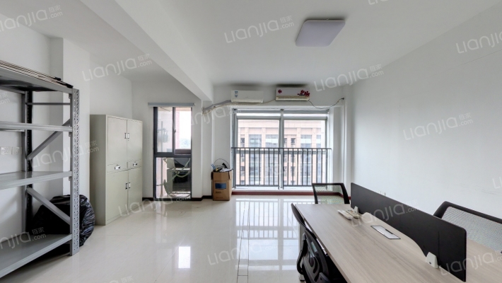 渝兴V客部落二手房实景图