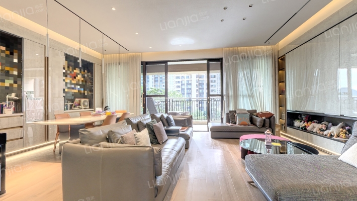 万科皇马郦宫二手房实景图