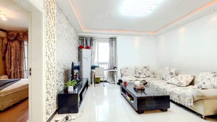 康桥边的院子二手房实景图