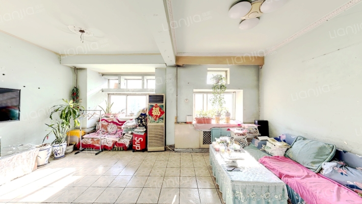 银都花园二手房实景图