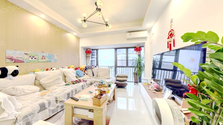 颐安都会中央一期二手房实景图