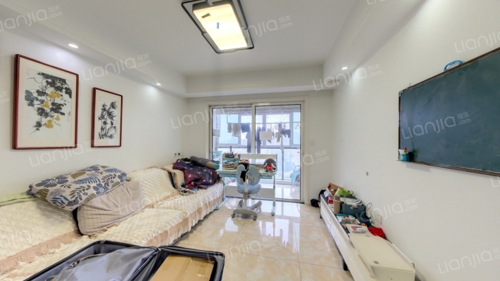 吉宝凌云峰阁二手房实景图