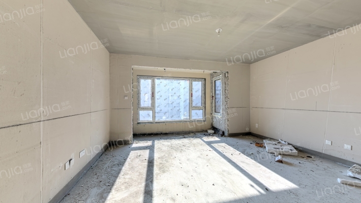 世茂爵世山二手房实景图