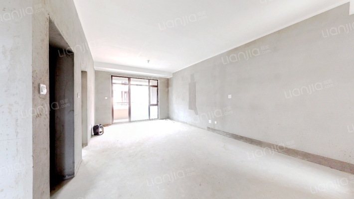 泰和郡四期二手房实景图