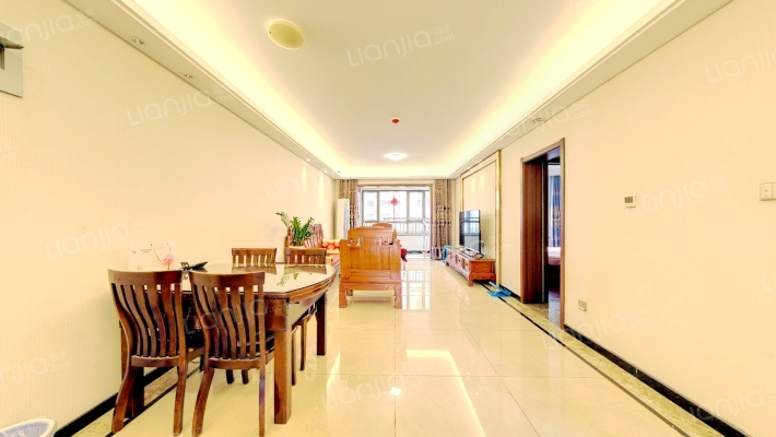 旭辉银盛泰金域蓝山二手房实景图