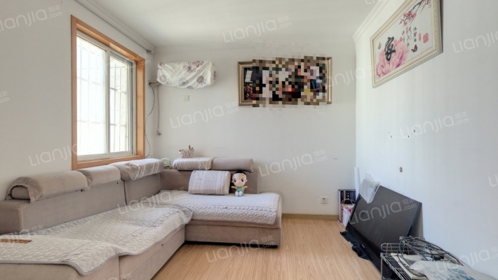 草芳新苑二手房实景图