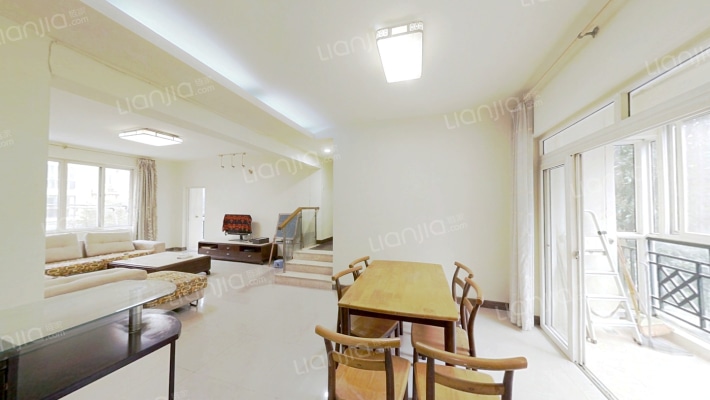 金鹰城圣爵菲斯二手房实景图