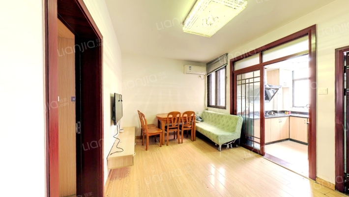 东大商场二手房实景图