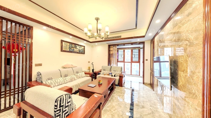 中国铁建梅溪青秀二期二手房实景图