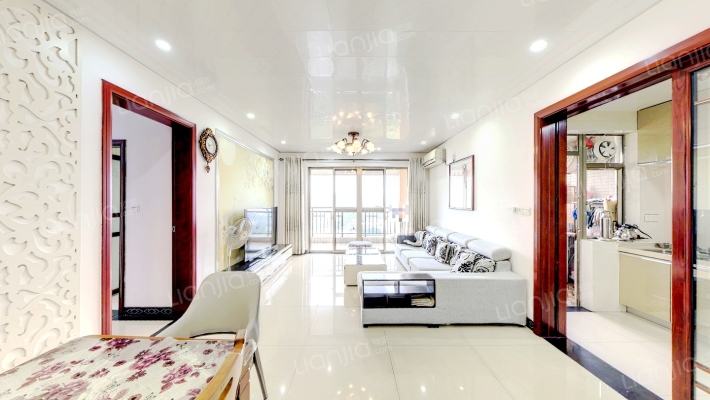 东圣维拉二手房实景图