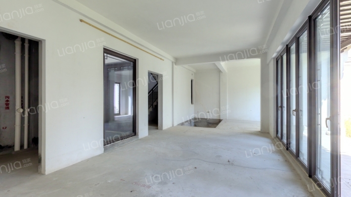 十里风荷二手房实景图