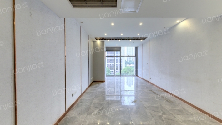 鎏嘉码头公寓二手房实景图