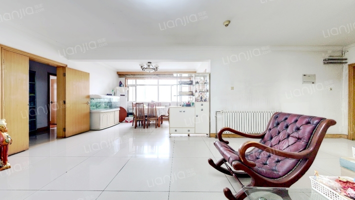 鲁能电力宿舍二手房实景图