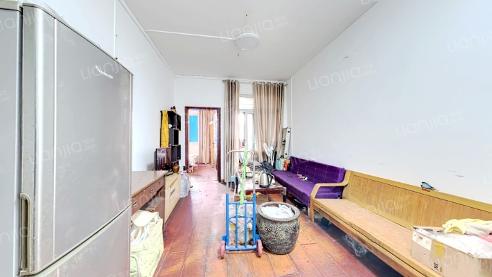 光华可乐小镇C区二手房实景图