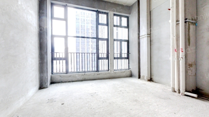 西平新地中心二手房实景图