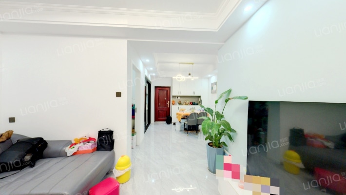 中央美域花园B区二手房实景图