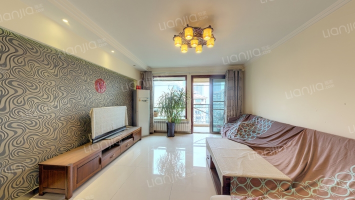 东骏湖景湾二手房实景图