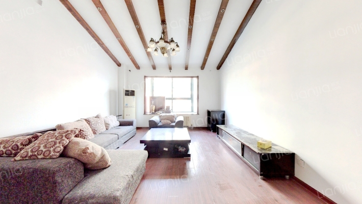 新东方花园二手房实景图