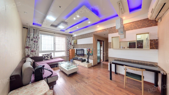 鹏润蓝海A区二手房实景图