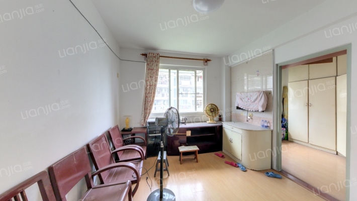 临江新天地藤山苑二手房实景图