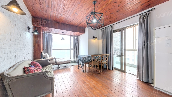 天都花园二手房实景图