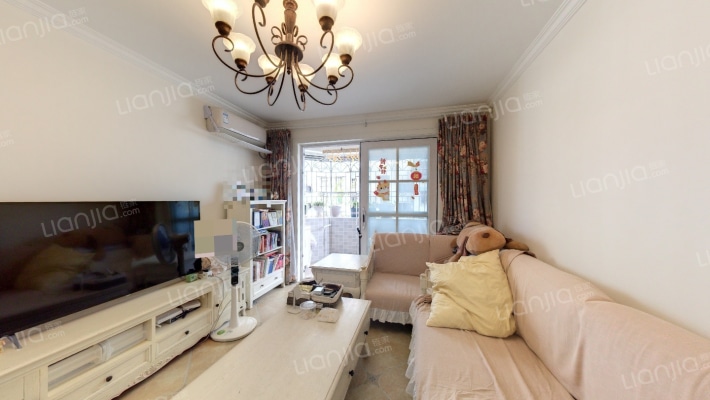 鹏湾花园一村二手房实景图