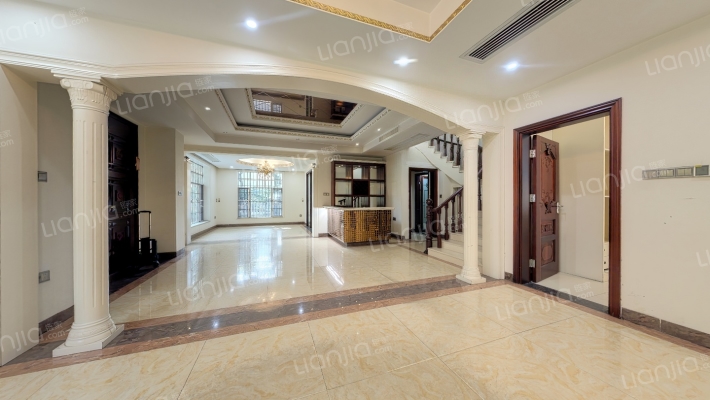 雅宝新城别墅区二手房实景图