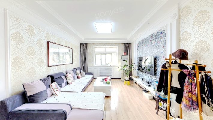 四监狱东区二手房实景图