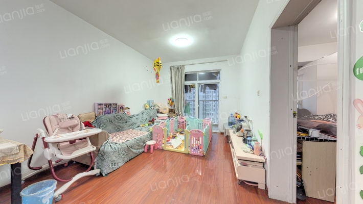 中建康城东区二手房实景图