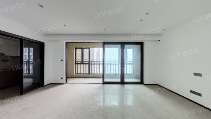 万科滨河道二手房实景图