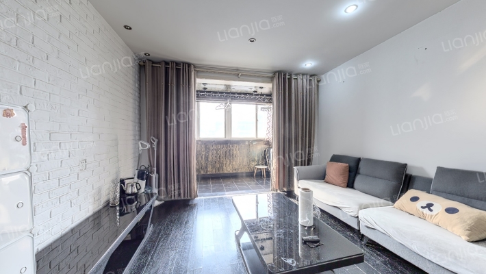 华尔兹花园二手房实景图