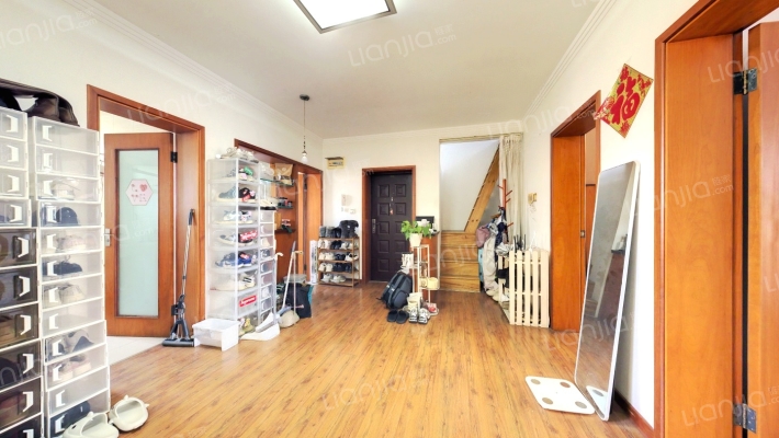 聚龙家园二手房实景图