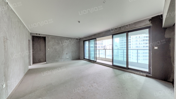 保利天汇二手房实景图