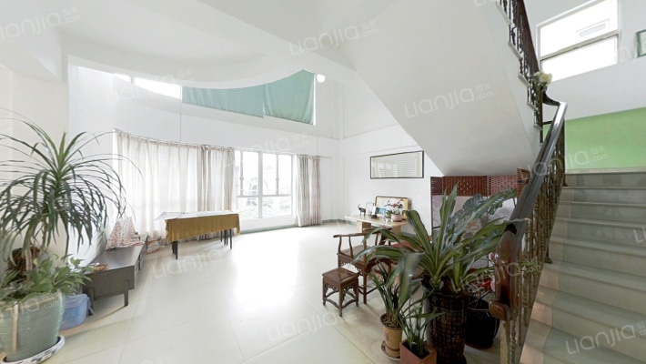 映湖山庄二手房实景图